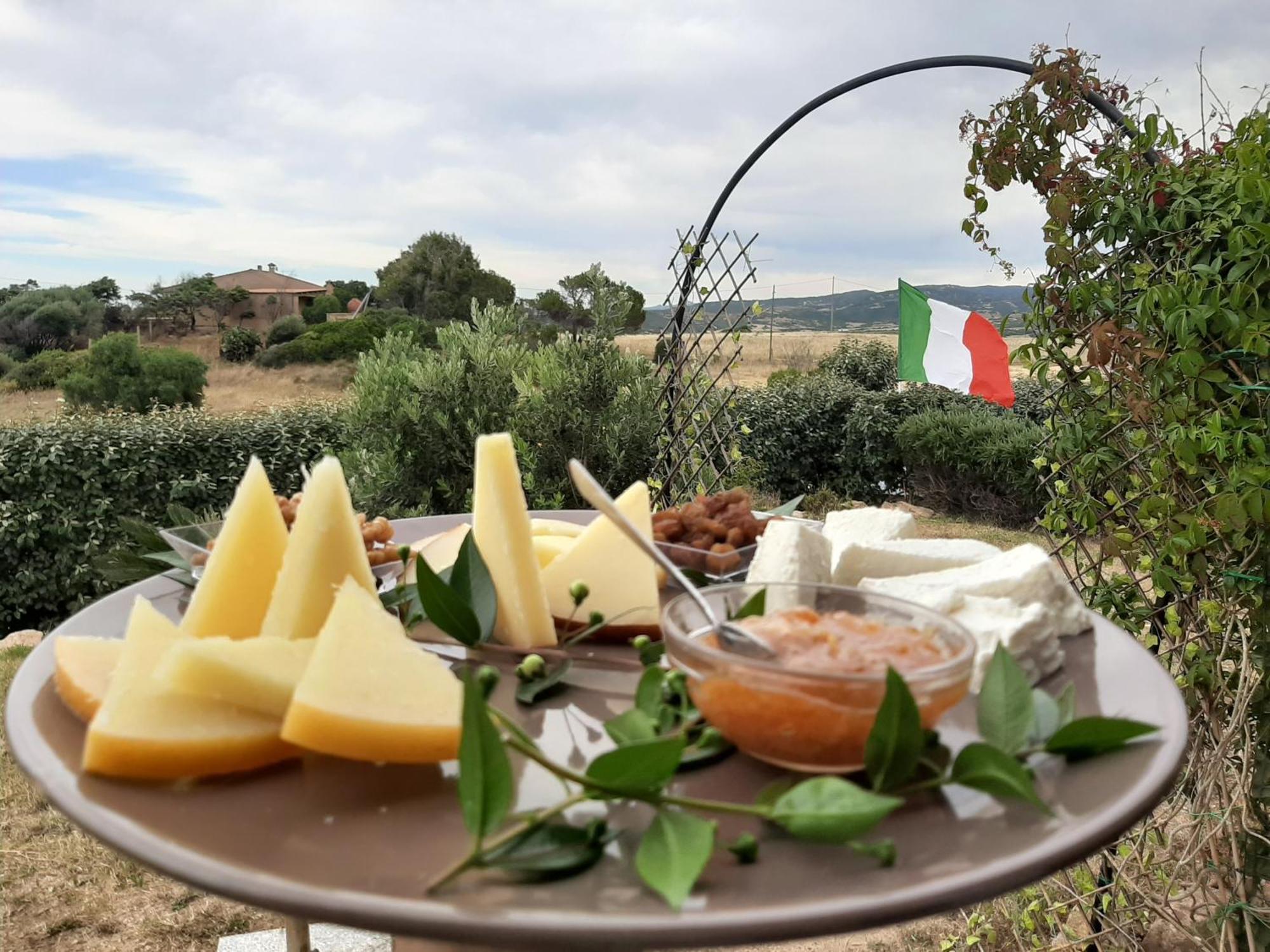 Agriturismo Lu Nodu Greuli Buitenkant foto