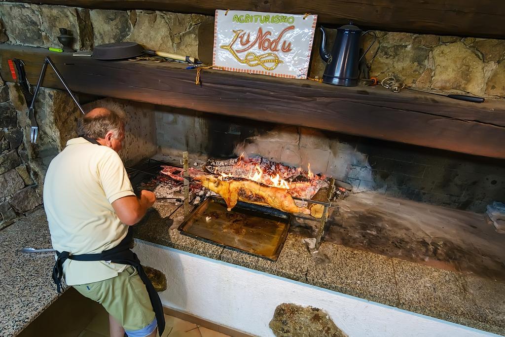 Agriturismo Lu Nodu Greuli Buitenkant foto
